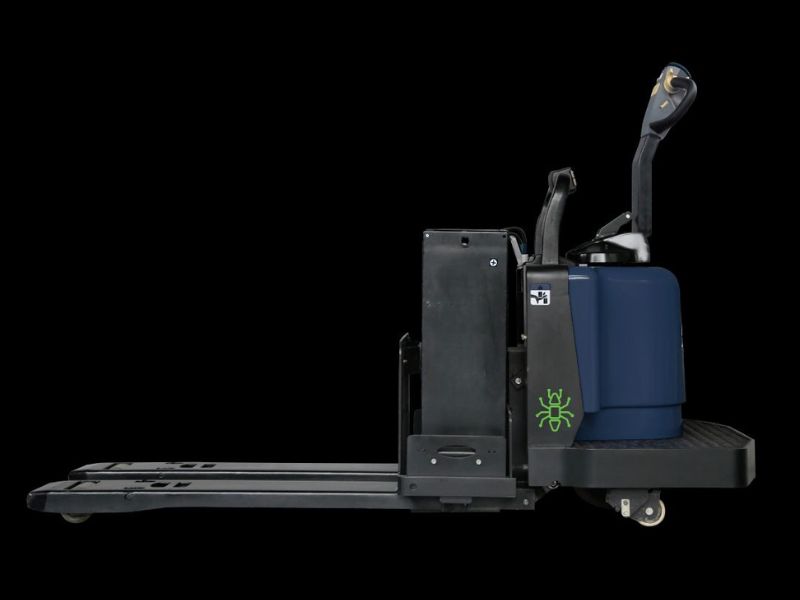 O que é transpaleteira? Otimize o transporte de cargas 2 o que é transpaleteira vs manual